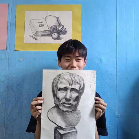 多彩美术二中校区周六素描作品