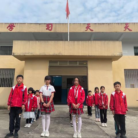 石泉小学趣味运动会，让运动更有乐趣！