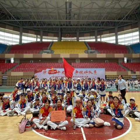 甘圩小学参加“学习二十大，争做好队员”鼓号队风采大赛