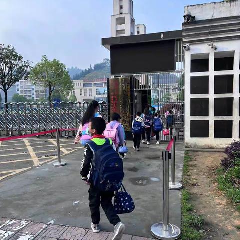 托口镇中心小学第十五周值周总结