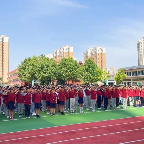 表彰树榜样，蓄势再起航——长庆未央湖学校举行六年级毕业考前动员暨表彰大会