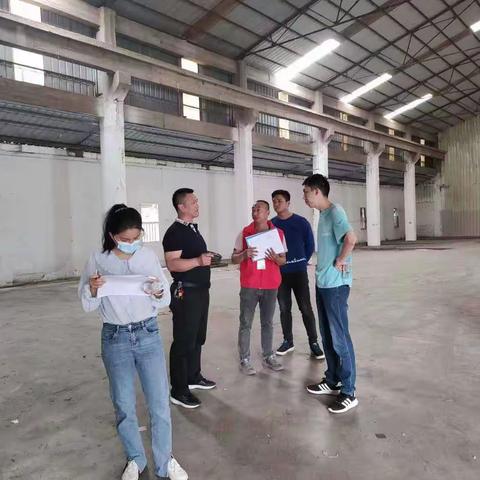 区领导到鸿渐村检查散乱污企业整治情况