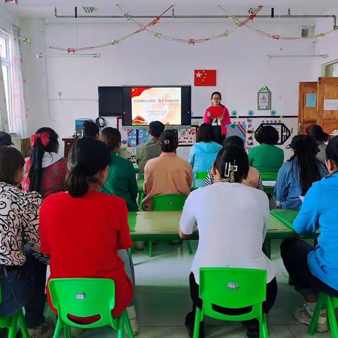 “民族团结心向党，携手共筑中国梦”沙湾市西戈壁镇中心幼儿园教师讲故事考核活动