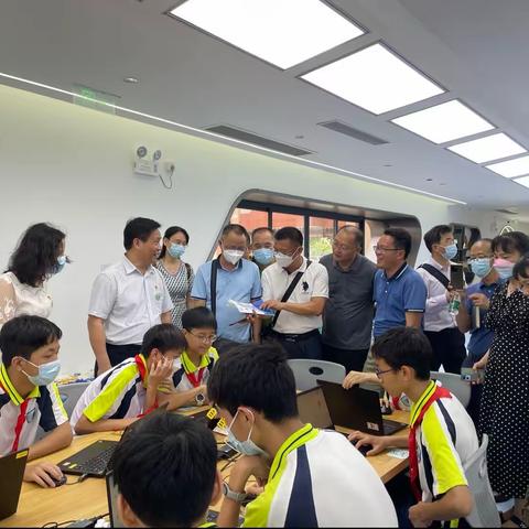 徐闻县教育局组织各中小学（幼儿园）校（园）长赴广州市荔湾区交流学习活动剪影（中学组）