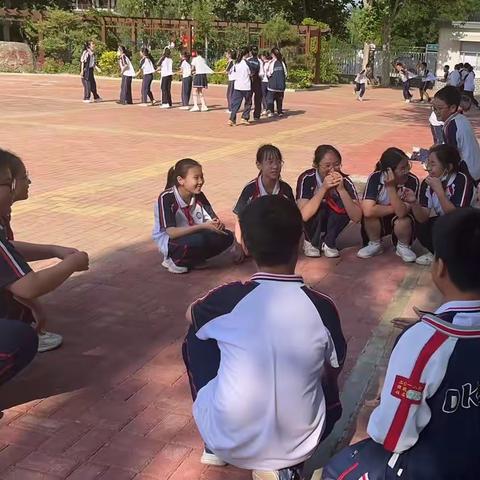 寻找父辈的游戏—五年级心理健康游戏活动