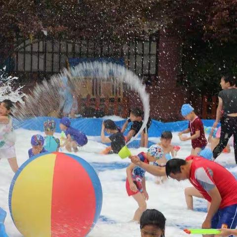 《清凉一夏，“爸”气来袭》小伙伴旗舰幼儿园父亲节亲子主题活动邀请函