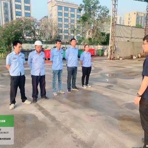 夏日炎炎一线忙 关怀环卫送清凉