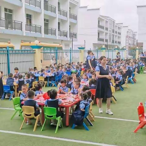 营养美“食”，伴我成长—博士幼儿园食谱篇