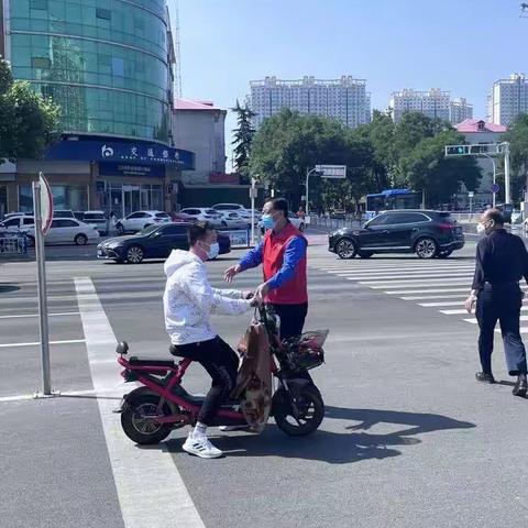 开展“遵守社会秩序”党员志愿活动