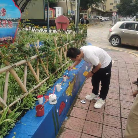 青帆领航  物业青年助力小区氛围营造