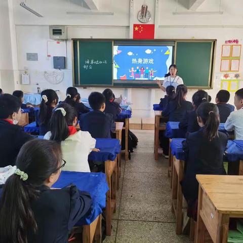 守护花季，静待花开—大街小学学生青春期心理健康讲座