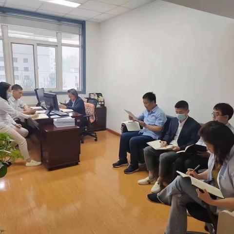 会计处党支部学习贯彻习近平总书记在听取陕西省委和省政府工作汇报时的重要讲话精神