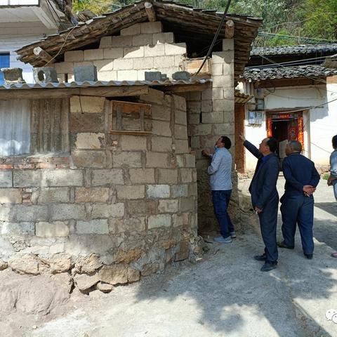 青龙镇青龙社区持续落实“六必拆” 助推乡村振兴（副本）