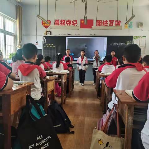 教与研携手，学与思并肩