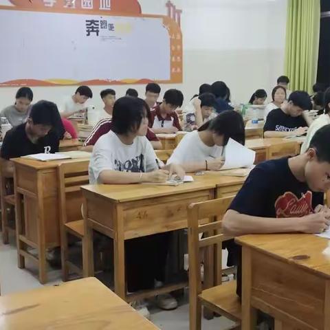 22平面设计1班第十五周周报