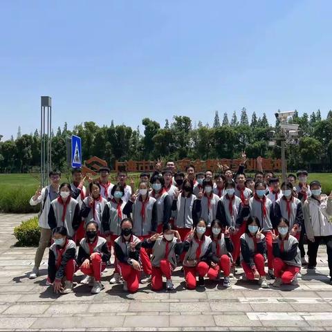 安全技能亲体验，防护知识记心间 ------建平实验张江中学七（3）班东方绿舟安全实训活动纪实