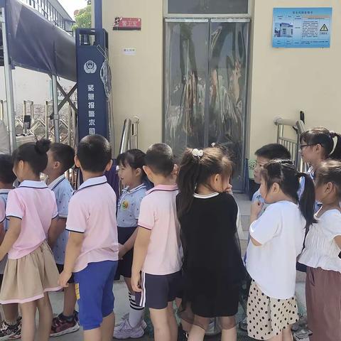 “小学初体验   衔接促成长”一都匀市墨冲镇凌英幼儿园幼小衔接活动