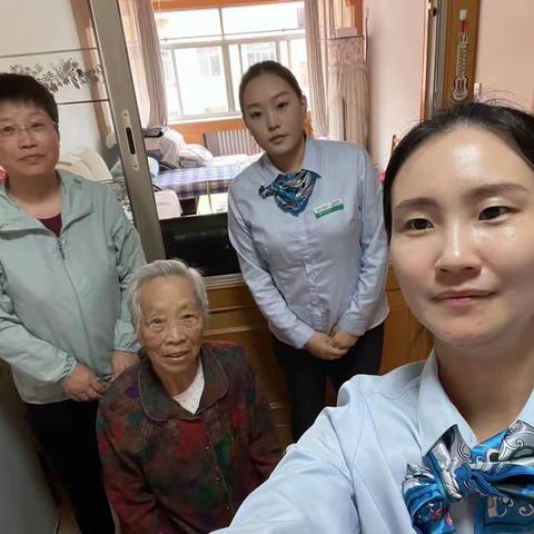 让服务有温度，让农行伴左右