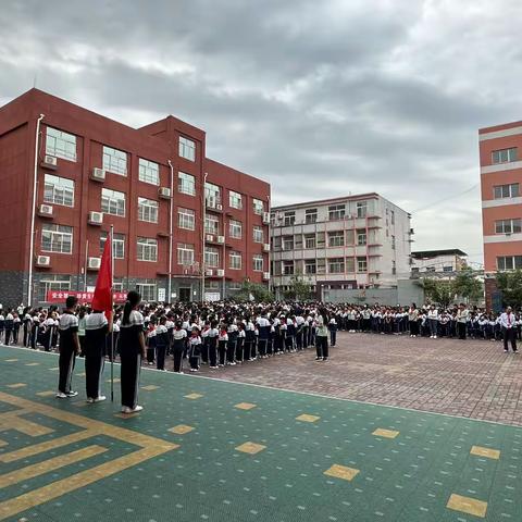 学习二十大精神，争做新时代好队员——洛龙二实校“传承红色基因”系列主题活动