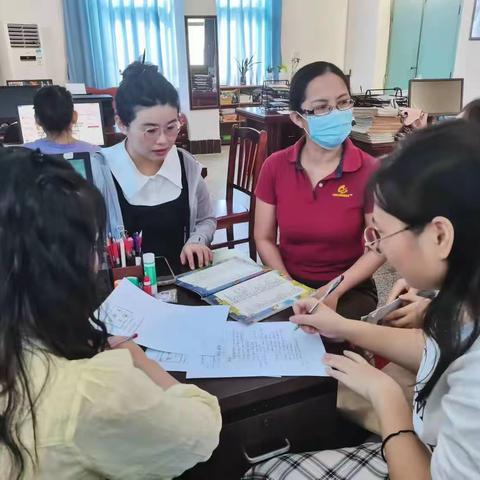 集思广益，以研促教——海口市海瑞学校2022～2023年第二学期小学英语组第15周集体教研活动