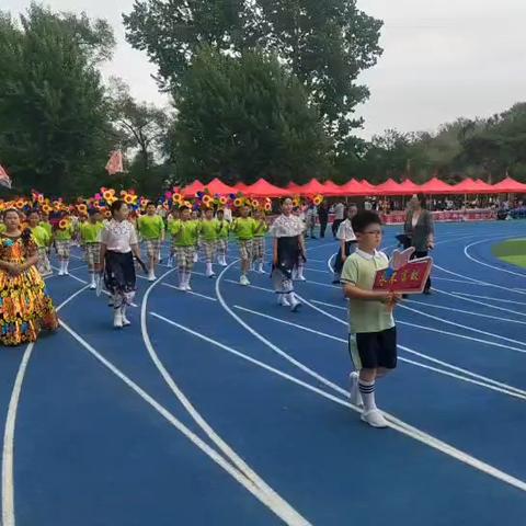 抚顺市实验小学三年三班校运动会风采