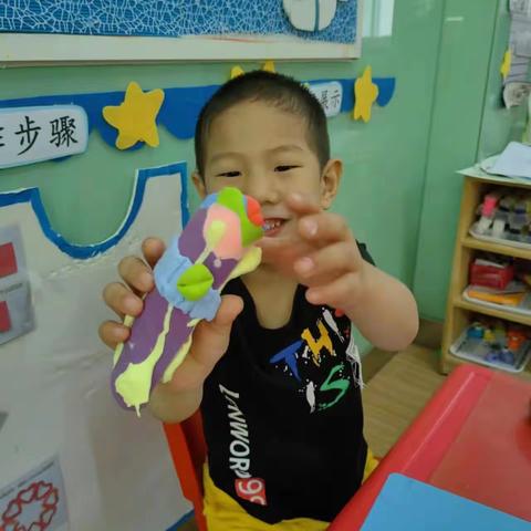 ✨叮～ Happy🎵🎵💫💫💫 ❤️进入小朋友的朋友圈⭕️🌷享受小朋友的快乐镜✨