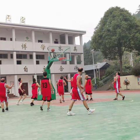 激情篮球，共展风采—中方县教育局联合新路河镇学校、石宝学校、中方小学开展篮球联谊赛