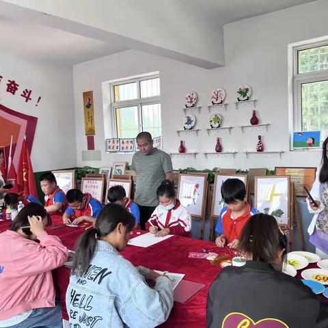 传承记忆 制作美好———卢龙县潘庄镇亮甲峪小学金丝彩绘工作坊