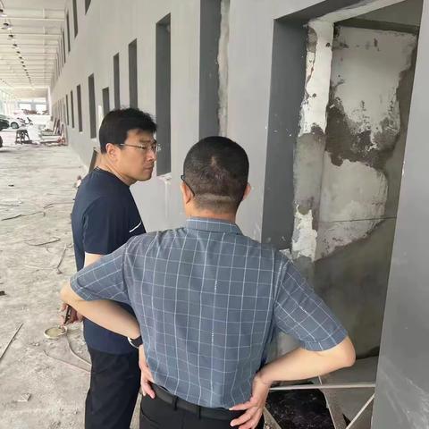 常务副县长张德龙到物流园和香菇产业园项目检查指导工作