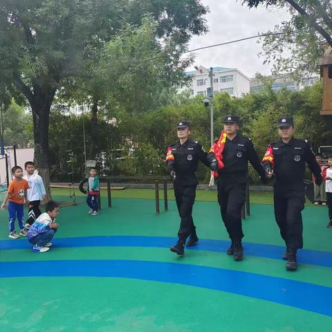 特警进校园，平安校园行