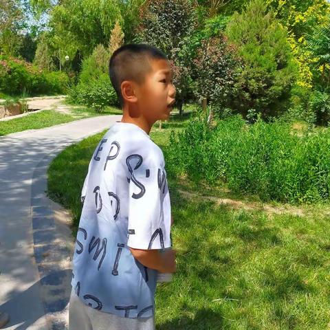 《防溺水专题讲座》学校：郭家堡中学，年级：五年级，指导老师：张文新，2023年7月30日