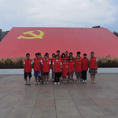 我的多彩假日生活—解放路第二小学校一（1）班张雅然