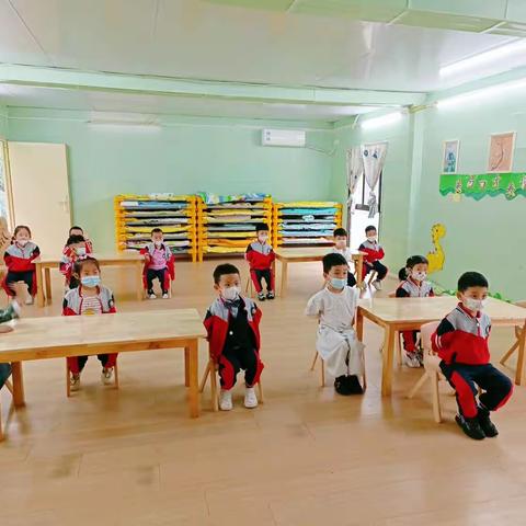 美易婴幼学院 米罗涂鸦班大二班