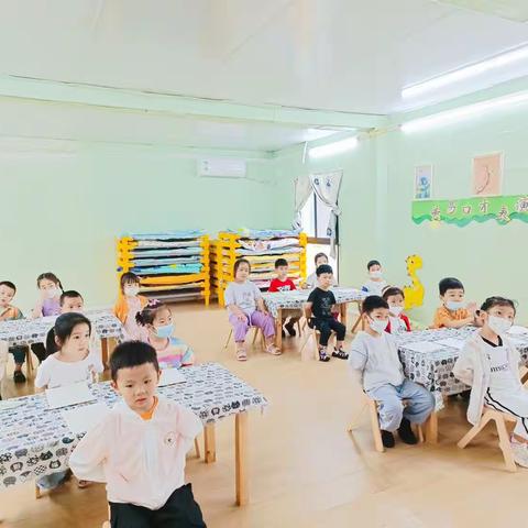 美易婴幼学院 米罗涂鸦班大二班