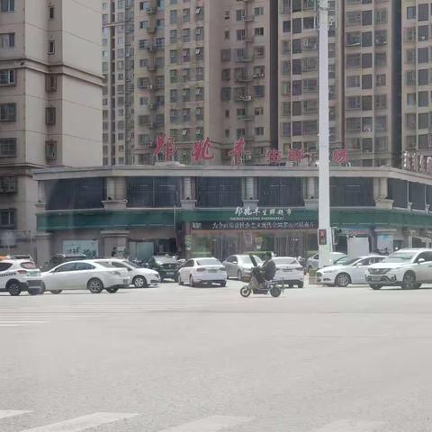 城管大队深入开展爱国卫生活动