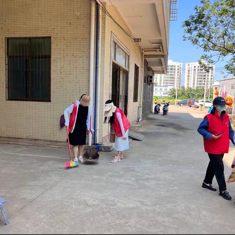 区政府办深入挂点村委会，开展巩卫巡查和民法典宣传