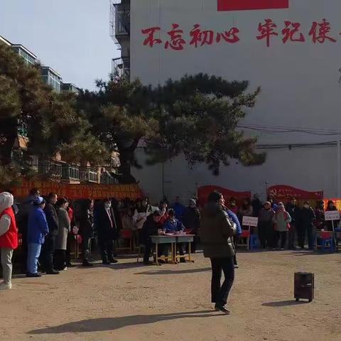 学雷锋精神，我们在行动