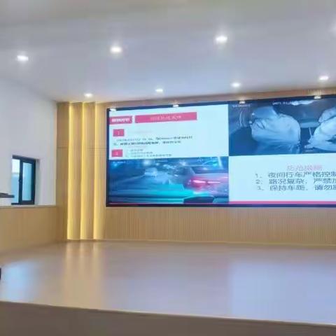 以训促进，推进城区出租车行业服务质量提升