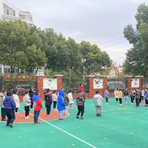 体育课体验快乐，教研中收获成长——华城实验小学体育课教研活动