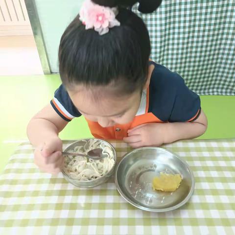 童之初幼儿园大二班一日生活（6月7日）