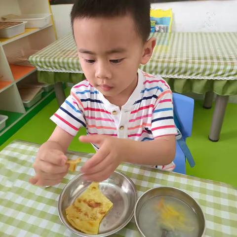 童之初幼儿园大二班一日生活（6月14日）