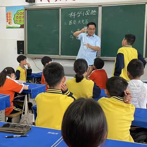 家长进课堂 携手共成长——亳州学院实验小学四（3）班家校共育课程