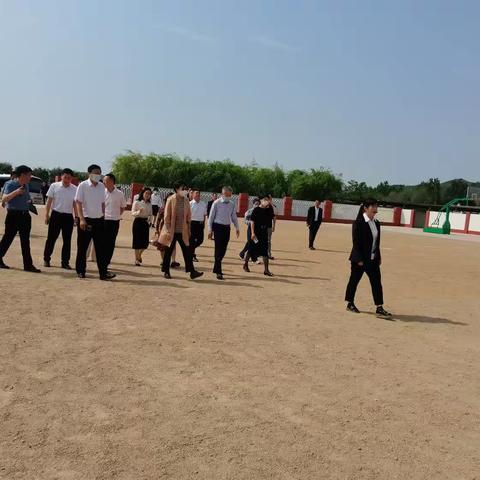 深入调研促发展 均衡教育齐奋进——市义务教育优质均衡发展调研组莅临兴城市白塔学校开展调研