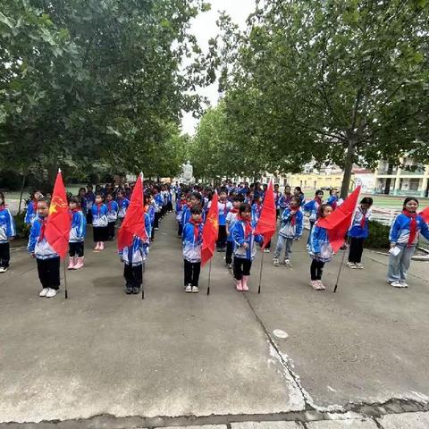 我们入队了！--“学习二十大 争做好队员”曹县庄寨镇中心小学分批入队仪式