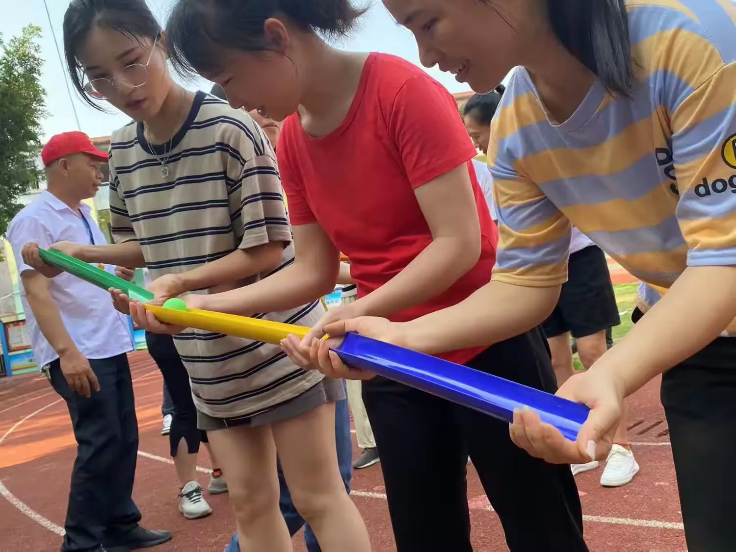 简篇-“快乐童心,放飞梦想”——素龙小学庆祝国际“六一”儿童节