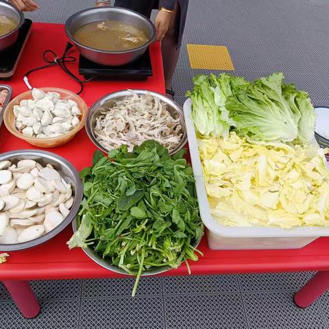 冬日围炉，火锅盛宴——高桥社区幼儿园火锅盛宴