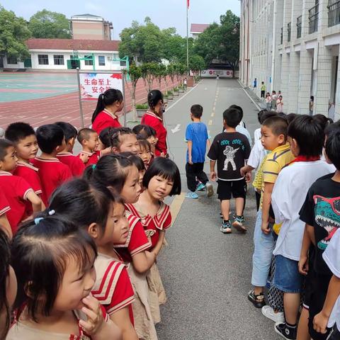 【幼小衔接】参观小学初体验、幼小衔接促成长——永和粦矿幼儿园参观小学活动