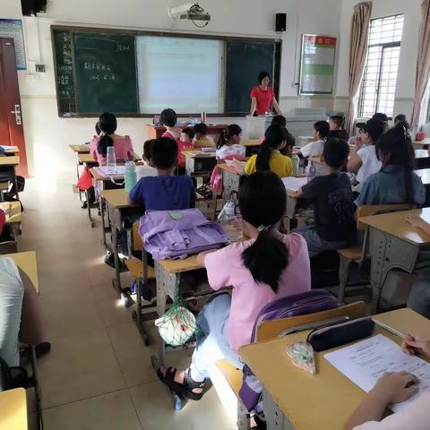 羊角镇罗浮小学2023年春季学期期末家长会——“家校携手同行，共创美好未来”