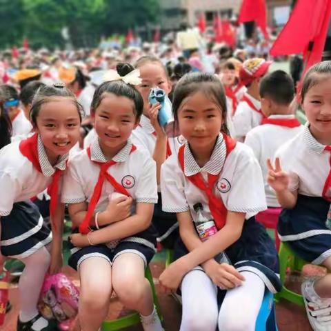 “学习二十大，争做好队员”谕亭小学三一班6.1儿童节班庆