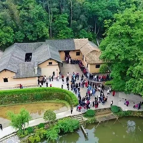 传承红色基因，寻访伟人故里，亲临韶山、井冈山会师之壮举！